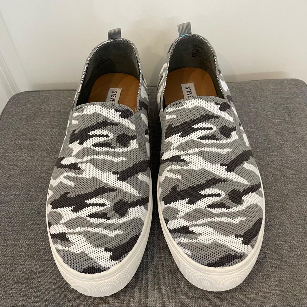 STEVE MADDEN Maygee Knit Slip On Platform Sneakers - Gray Camo, size 9.5 - Picture 4 of 12